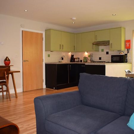 Lux Living Apartments - Alpha Apartments CBG Екстериор снимка