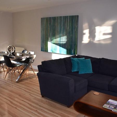 Lux Living Apartments - Alpha Apartments CBG Екстериор снимка