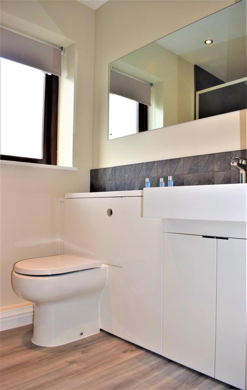 Lux Living Apartments - Alpha Apartments CBG Екстериор снимка